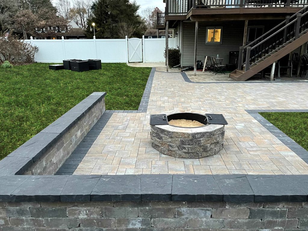 Stone Seating Wall, paver sitting wall | AffordablePatio.com