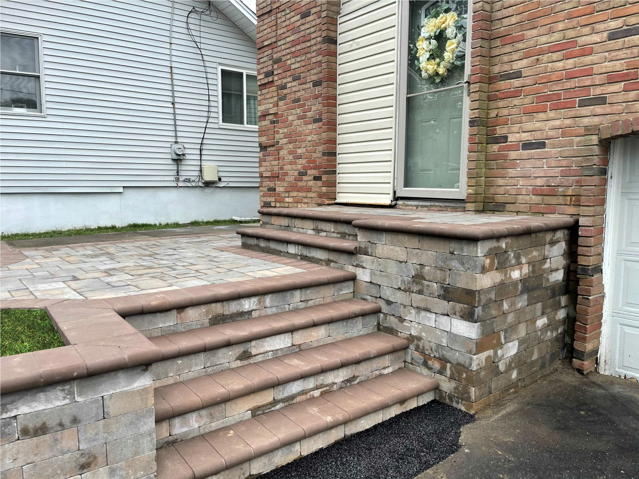 Natural stone steps that provide a smooth and seamless transition between elevated areas