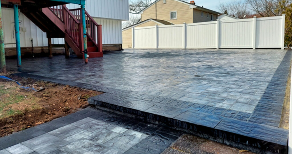 patio size for outdoor kitchen and fire pit seating layout