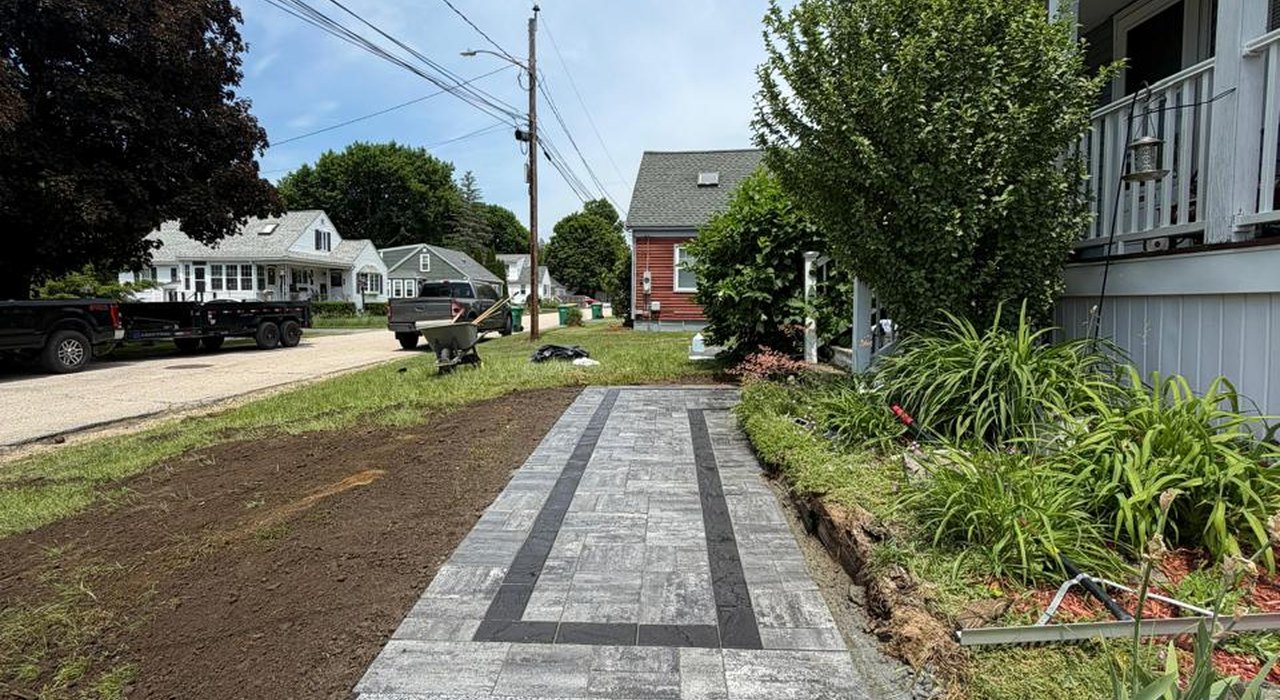 paver patio contractor in Salem